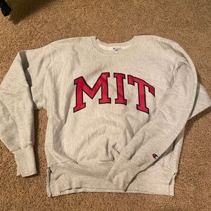 MIT Champion Sweatshirt ✨